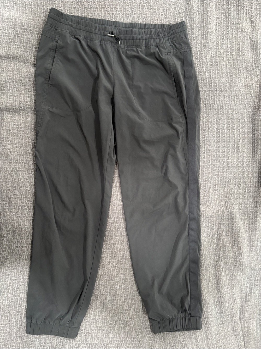 Athleta women’s black Joggers